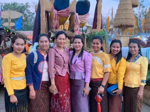วันหัวผักกาดขาว วีถีชุมชน คนสามเผ่า ของตีเมืองกระสัง"และงาน