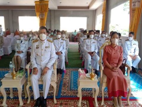 ร่วมพิธีเจริญพระพุทธมนต์และเจริญจิตภาวนาและปล่อยปลา