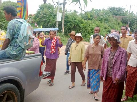 สืบสานประเพณี แห่เทียน ถวายเทียนพรรษา ประจำปี 2568